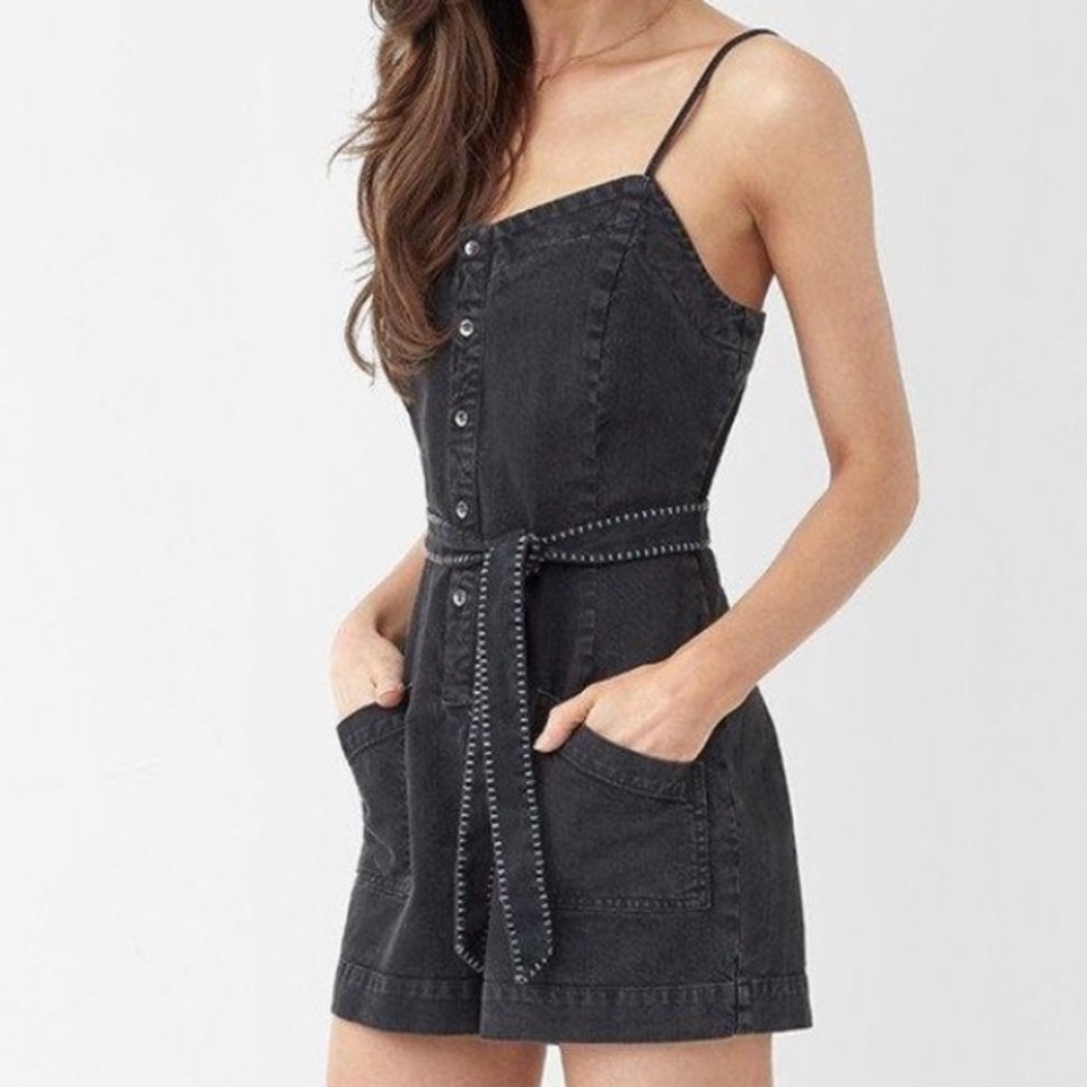 Splendid Sleeveless Belted Front Pockets Denim Romper MSRP $158